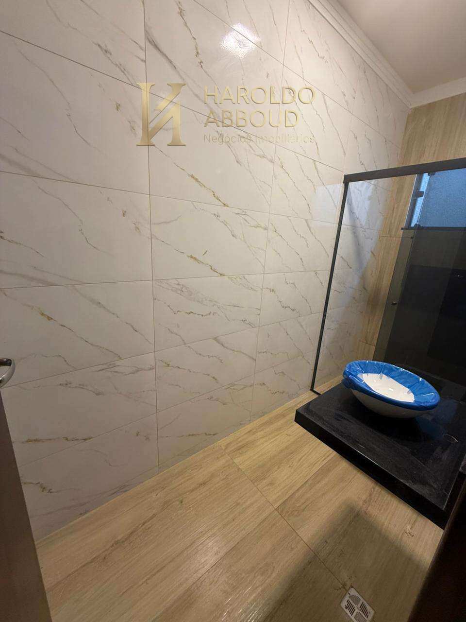  - Casa à venda em Taubaté, Jardim Continental, com 2 quartos, 65,10m²