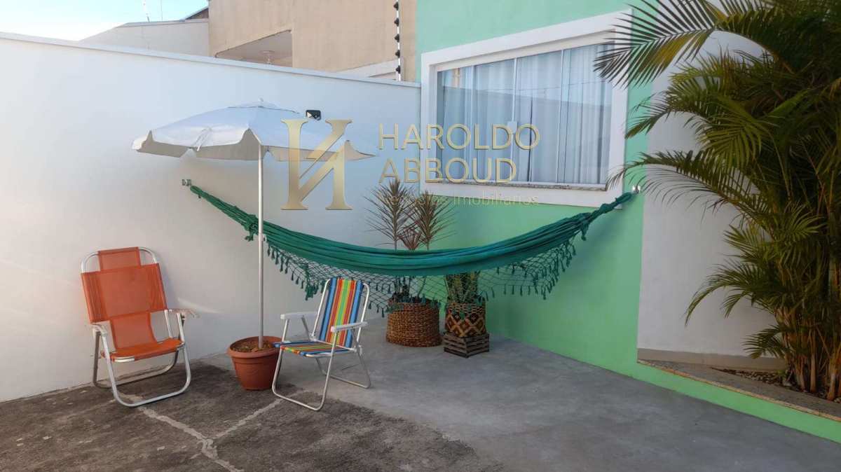  - Casa à venda em Taubaté, Jardim Continental, com 2 quartos, 80m²