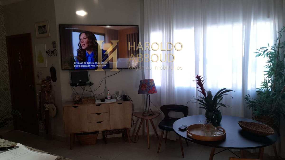  - Casa à venda em Taubaté, Jardim Continental, com 2 quartos, 80m²
