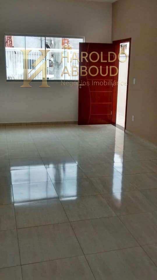  - Casa à venda em Taubaté, Jardim Continental I, com 2 quartos, 105m²