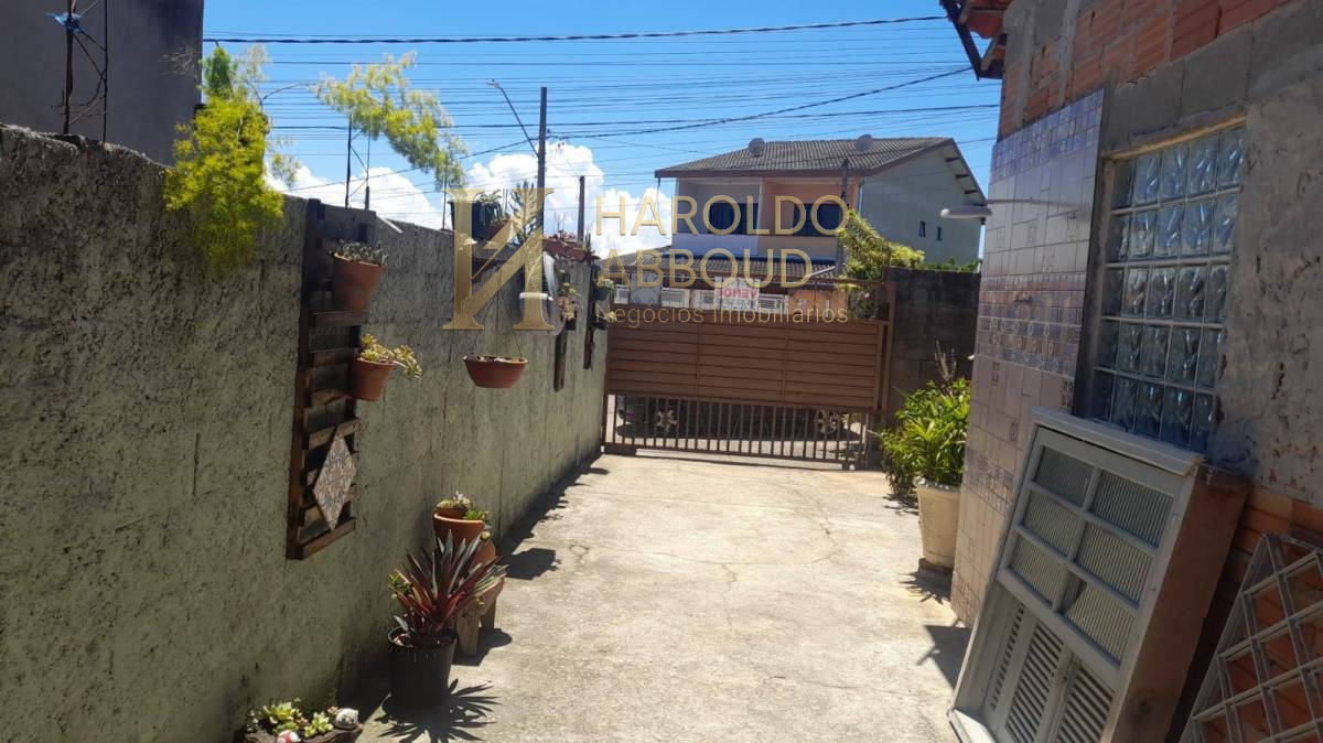  - Casa à venda em Taubaté, Jardim Continental II, com 2 quartos, 97m²