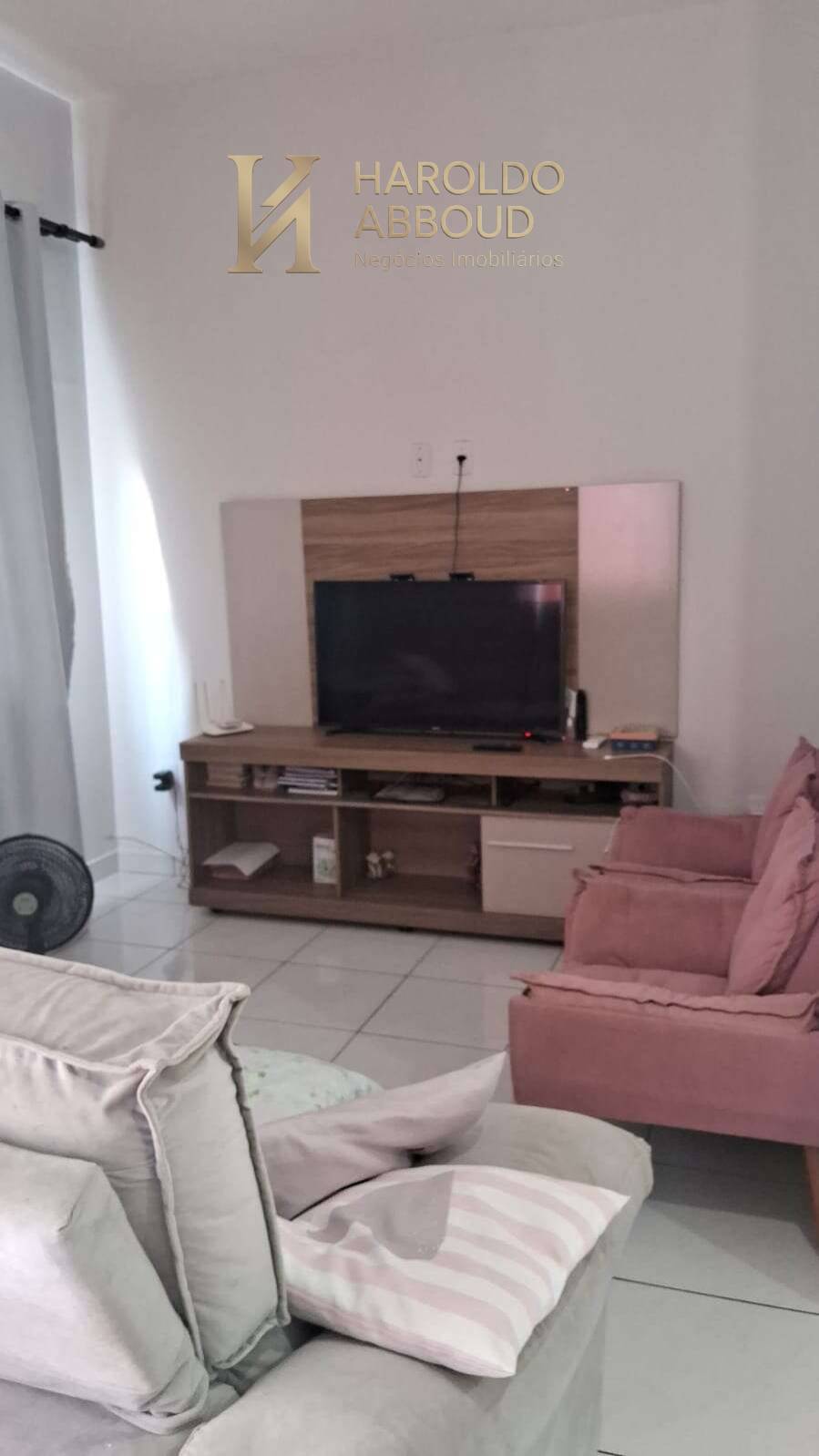  - Casa à venda em Taubaté, Jardim do Lago I, com 2 quartos