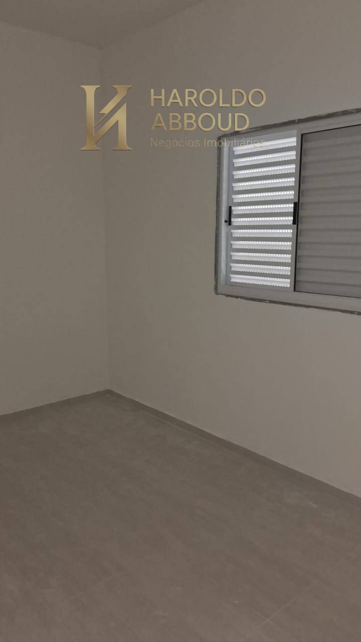  - Casa à venda em Taubaté, Jardim do Lago I, com 2 quartos, 52m²