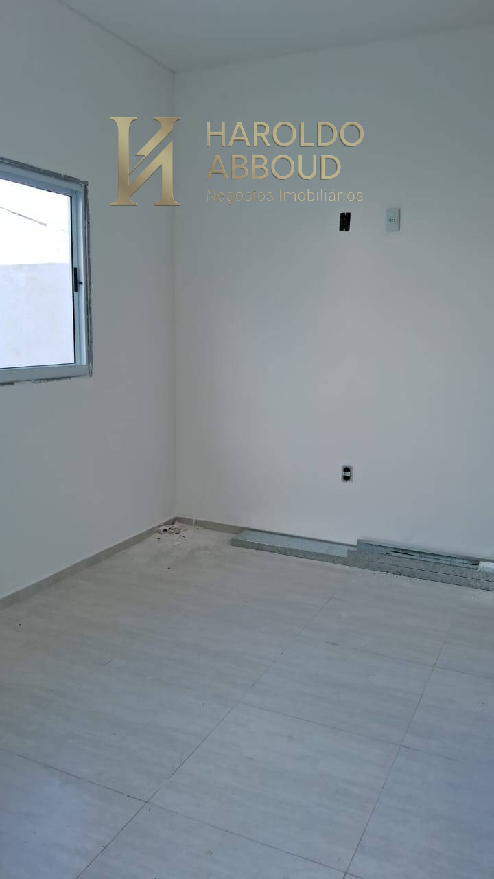 Casa à venda com 2 quartos, 52m² - Jardim do Lago I,Taubaté