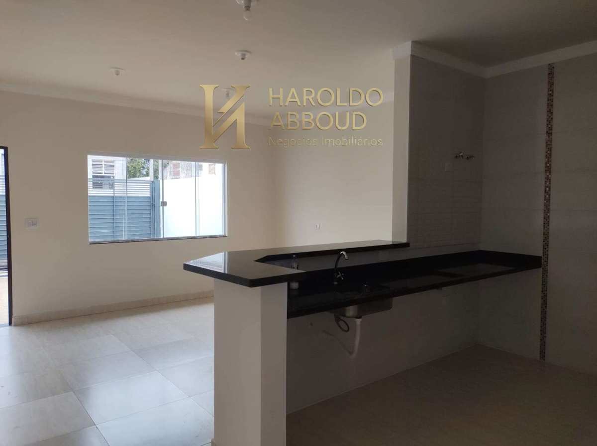  - Casa à venda em Taubaté, Residencial Estoril, com 2 quartos