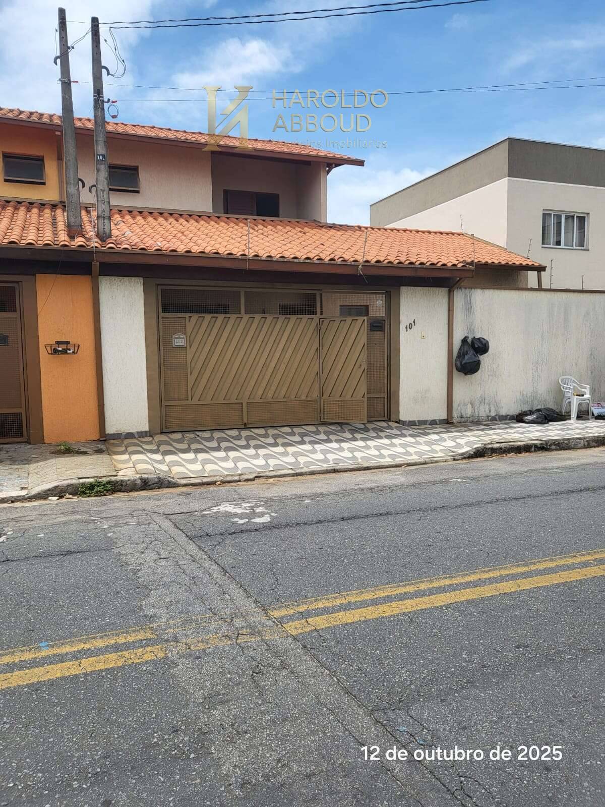 Casa à venda em Taubaté, Residencial Novo Horizonte, com 3 quartos, 95m² - Haroldo Abboud Negócios Imobiliários