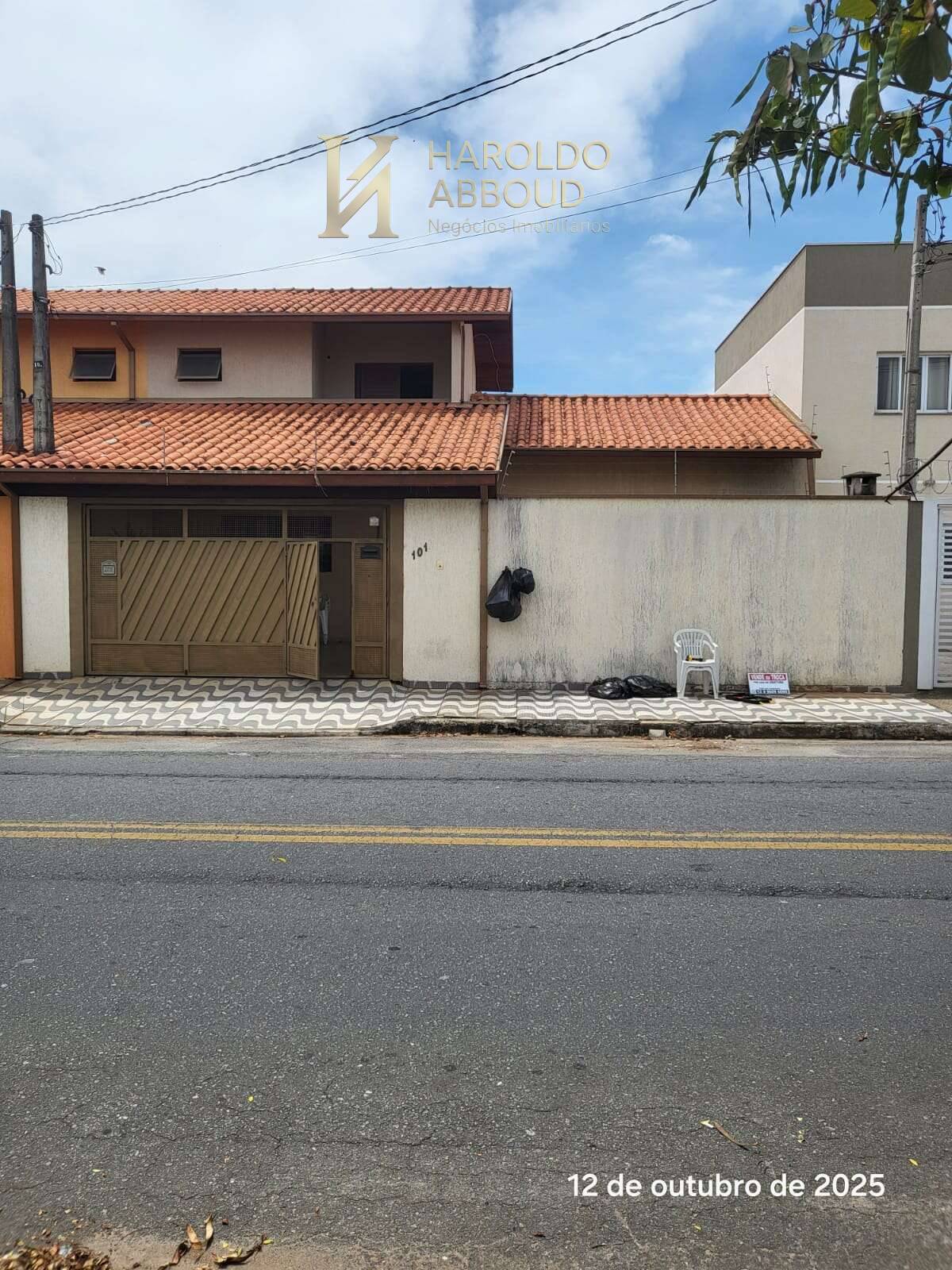  - Casa à venda em Taubaté, Residencial Novo Horizonte, com 3 quartos, 95m²
