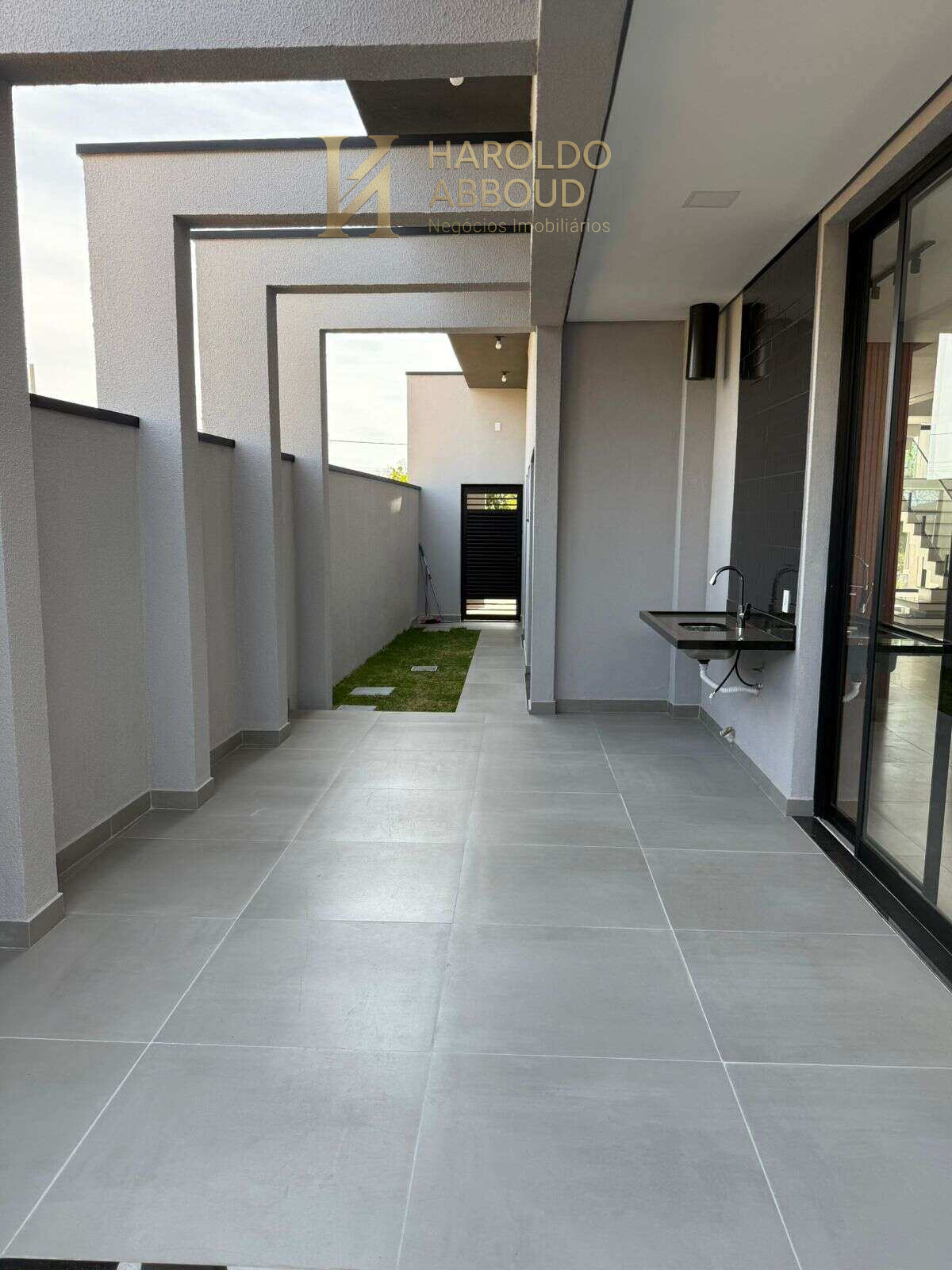 Casa de condomínio à venda com 4 quartos, 277m² - Loteamento Residencial Fazenda Casa Grande,Taubaté