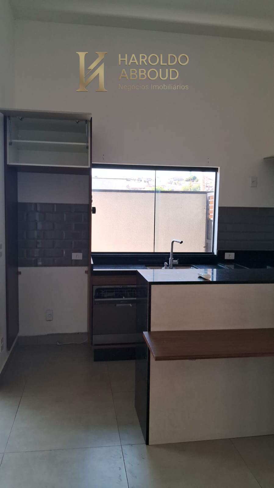 Casa de condomínio à venda com 2 quartos, 110m² - RECANTO TROPICAL,Taubaté