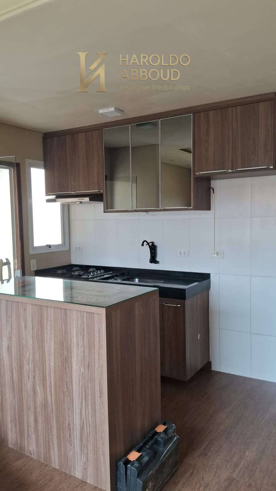  - Casa de condomínio para alugar em Taubaté, Barreiro, com 2 quartos, 55m²