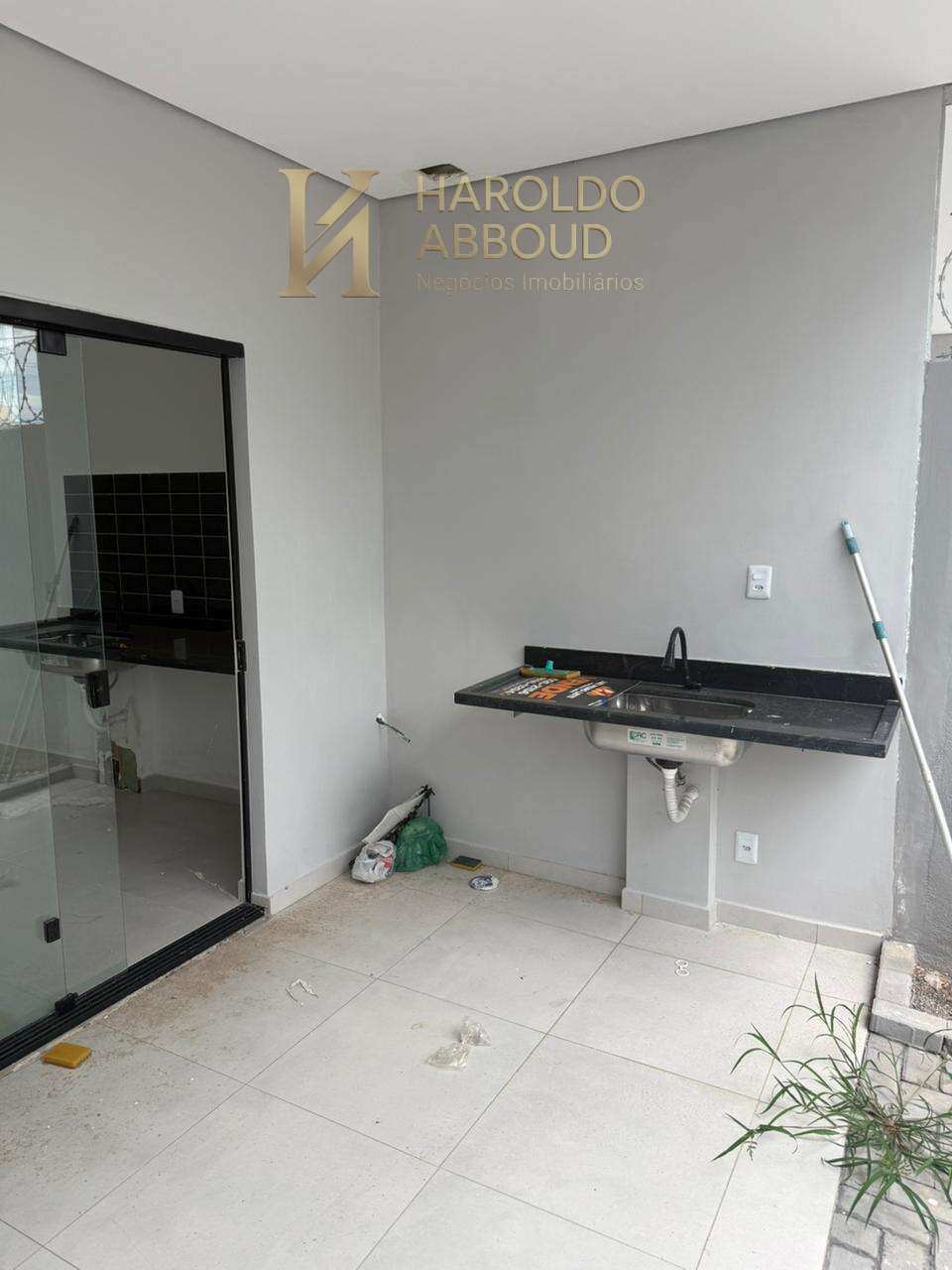 Casa à venda com 3 quartos, 97m² - Residencial Antares,Taubaté