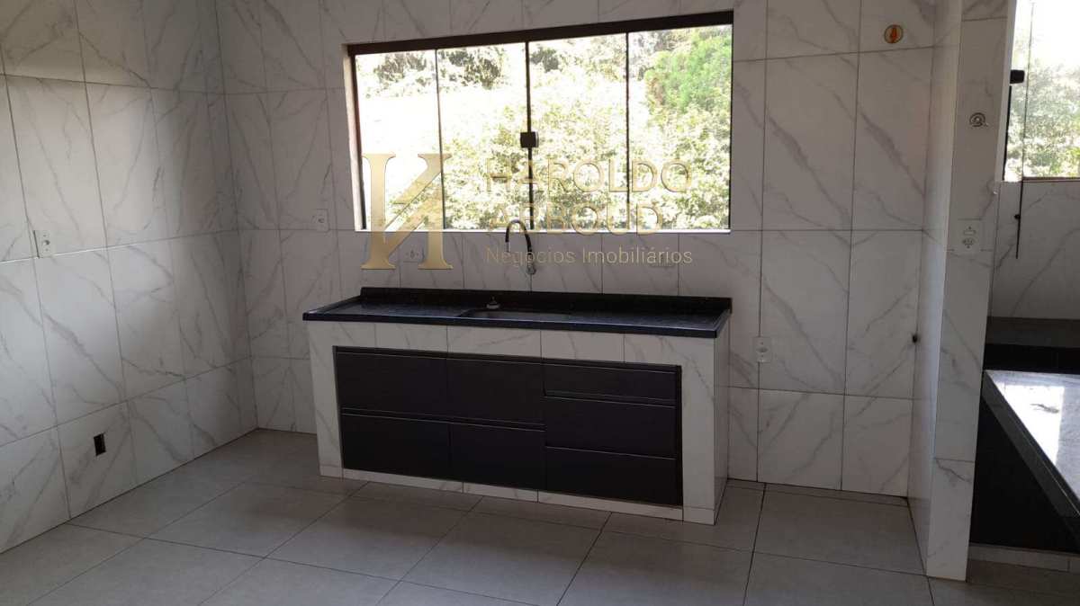  - Casa para alugar em Taubaté, Barreiro, com 2 quartos, 70m²