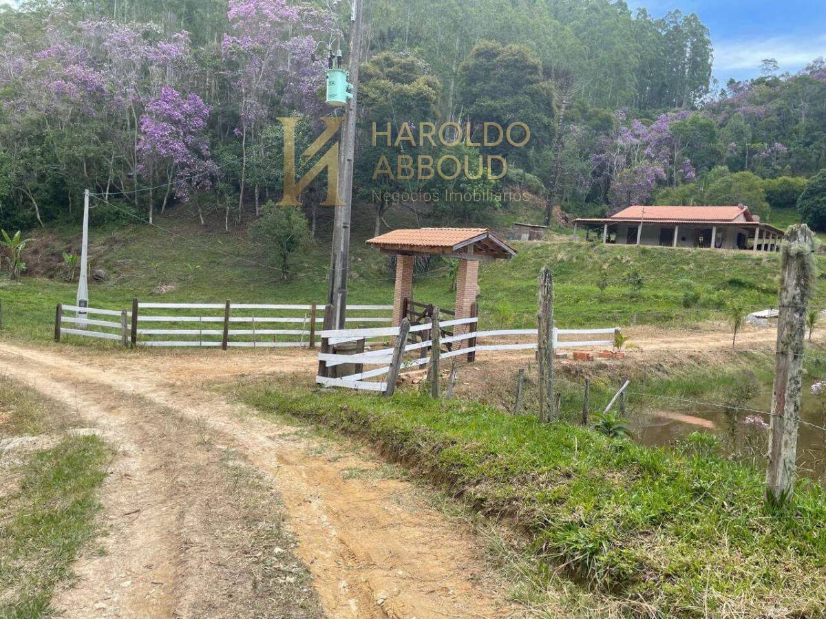 Chácara à venda em Natividade da Serra, com 3 quartos, 8Alqueires Paulista - Haroldo Abboud Negócios Imobiliários