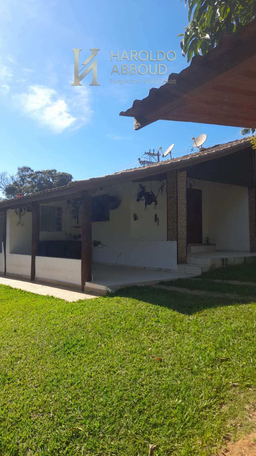  - Chácara à venda em Taubaté, no Barreiro, com 2 quartos, 185m²