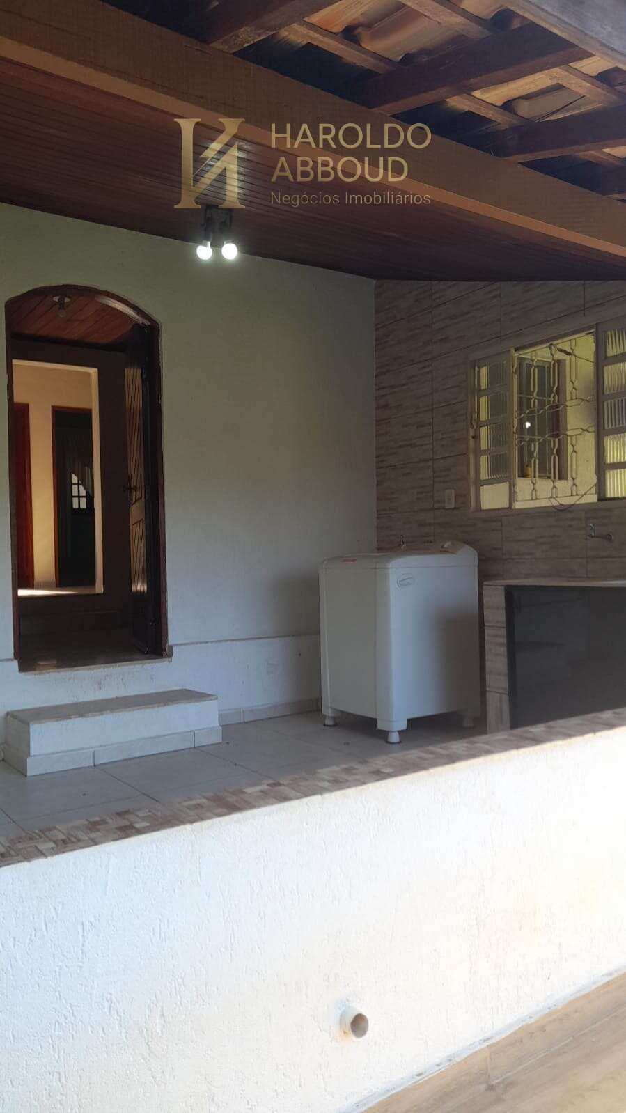  - Chácara à venda em Taubaté, no Barreiro, com 2 quartos, 185m²