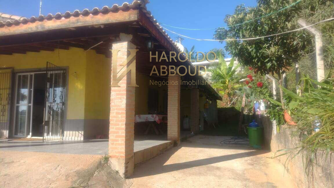  - Chácara à venda em Taubaté, Loteamento Chácaras Ingrid, com 5 quartos, 306m²