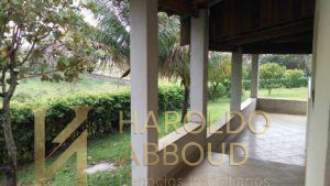  - Chácara com 4 quartos, 360m², à venda