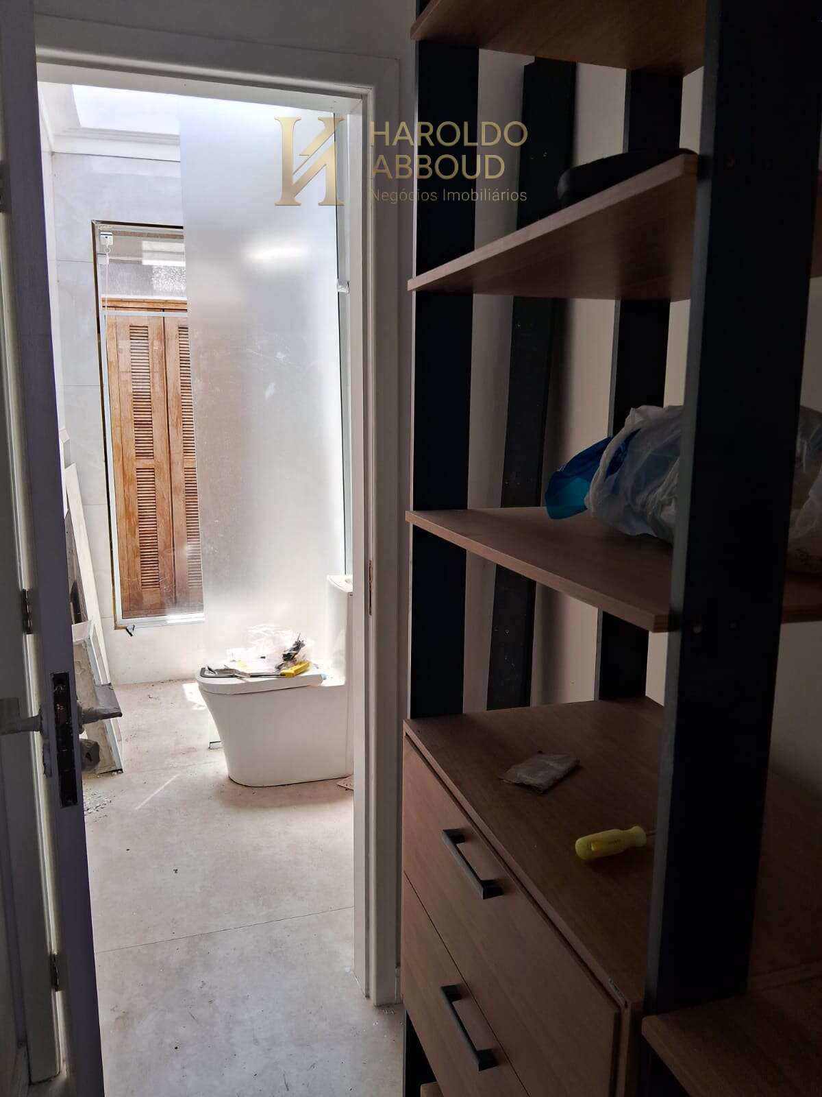  - Excelente casa no condomínio Mirante do Barreiro