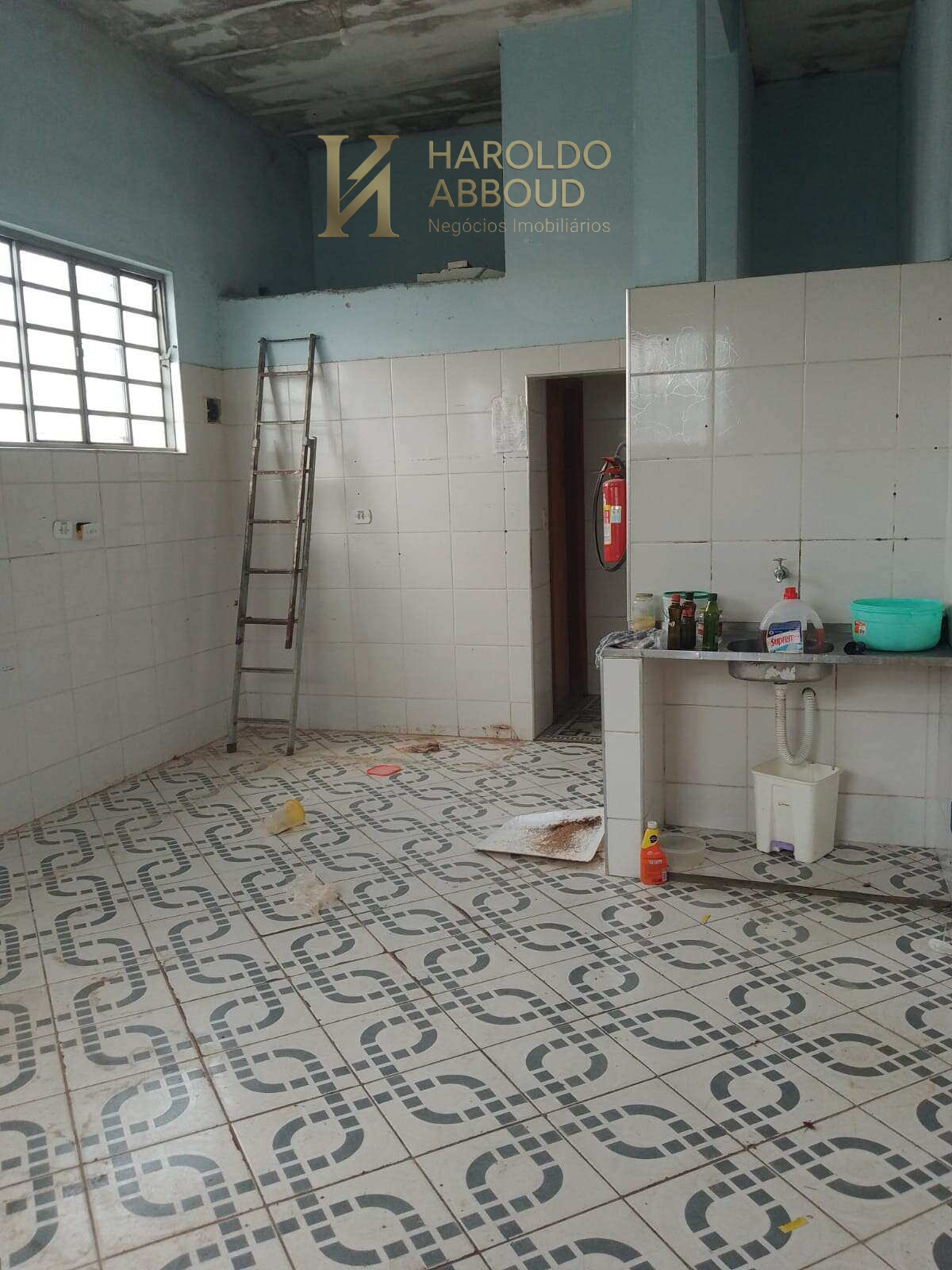  - Ponto Comercial para alugar em Taubaté, Jardim Continental, 95m²