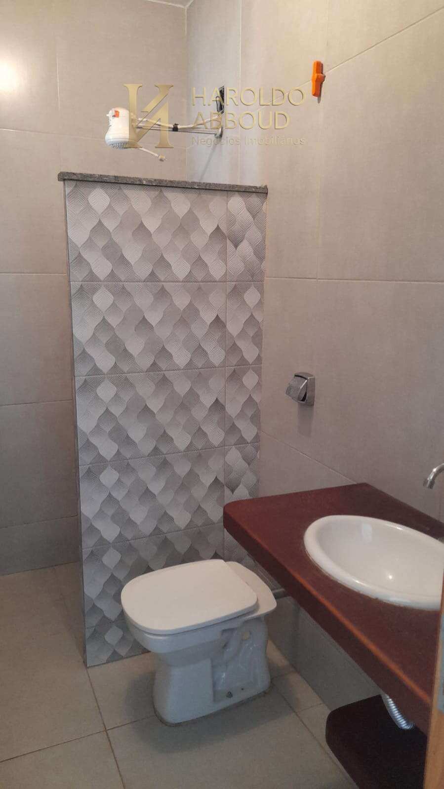 Sobrado à venda com 3 quartos, 140m² - Barreiro,Taubaté