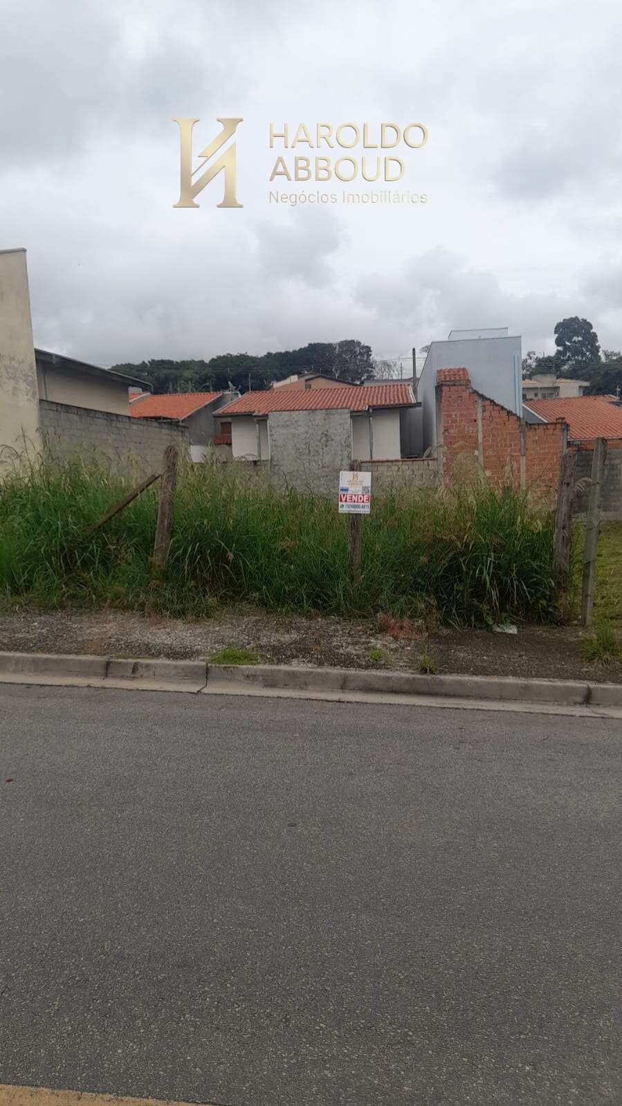 Terreno à venda - Jardim Continental III,Taubaté