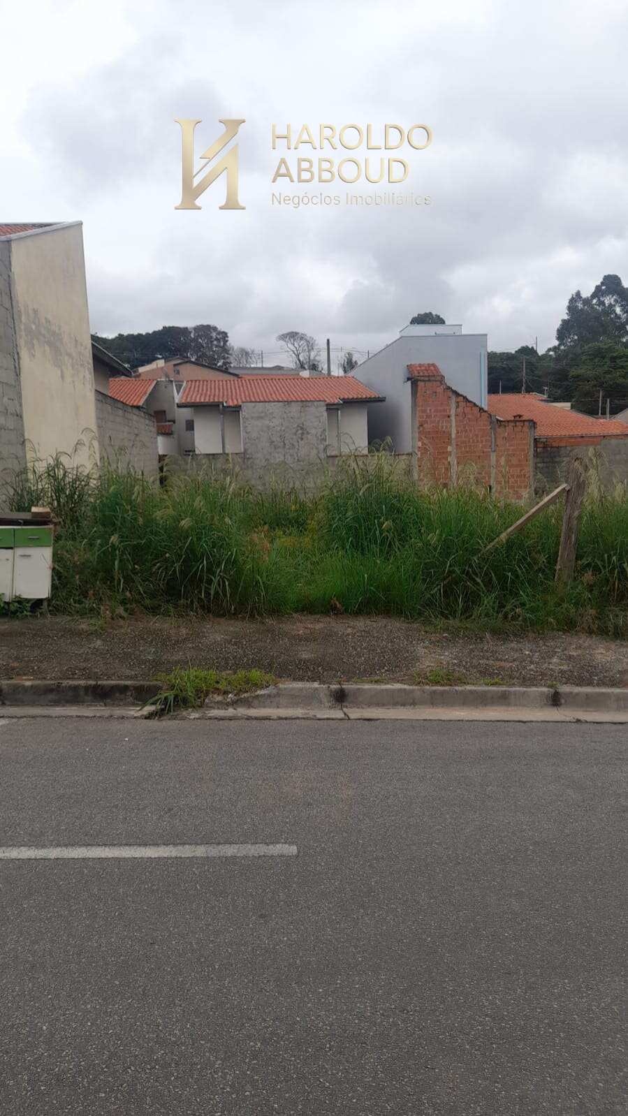 Terreno à venda - Jardim Continental III,Taubaté